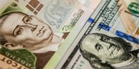 Гривня продовжує зростати через підвищений попит на неї – експерт
