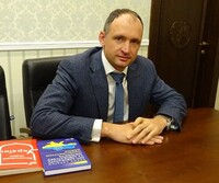 Суд зобов'язав закрити справу заступника голови Офісу президента Татарова