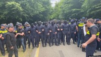 У Грузії біля готелю, де нібито перебуває донька глави МЗС росії, відбулися зіткнення
