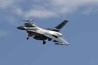 Стало відомо, яка країна може першою передати Україні F-16