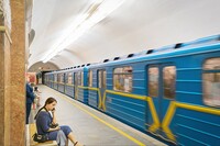 Гострий дефіцит працівників: у метро Києва збільшать інтервали між поїздами
