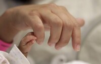 Смертність в Україні цього року втричі перевищує народжуваність – Опендатабот
