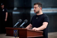 Продовження воєнного стану та мобілізації: Зеленський підписав закони
