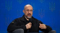 В Україні запроваджується принцип «воюй або працюй» – Шмигаль