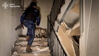 По Одесі знову вдарили балістикою: зруйновано будівлю, є загиблі та поранені
