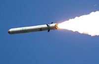 Під Сімферополем впала російська ракета, є пошкодження