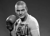 Помер відомий боксер та ведучий В'ячеслав Узелков