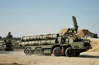 Бійці ЗСУ вдарили по полку ракетних військ рф у Курській області, уразивши С-400
