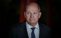 Шольц після розмови з Трампом висловив впевненість в розробці спільної стратегії для України