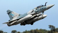 Перші винищувачі Mirage 2000 прибудуть в Україну цього місяця – Avions Legendaires