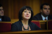 Тарифи, податки і витрати: як зміниться життя українців у 2016 році?