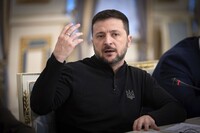Рівень довіри до Зеленського знизився – опитування