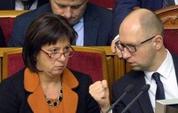 Яценюк передав Фіскальну службу в підпорядкування Яресько