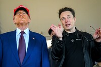 Маск заявив, що Трамп погодився закрити USAID