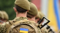 Україна розробляє мобілізаційний спецконтракт для українців 18-24 років – Зеленський