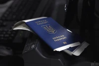 Понад 500 чоловіків, які виїхали за листами Мінкульту, не повернулися до України у 2024 році