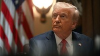 Трамп сьогодні обговорюватиме зі своєю командою варіанти дій щодо України – NYT