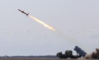 Дистанція – 1000 км: Зеленський заявив про успішне застосування ракети «Довгий Нептун»