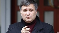 Аваков звільнив офіцерів, які відпустили затриманих поліцією злочинців