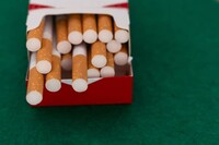 Зеленський підписав закон про підвищення акцизів на цигарки