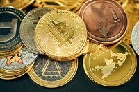 Понад 2 тисячі українських чиновників задекларували криптовалюту: де вони працюють