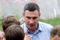 Кличко звільнив з КМДА більше 300 чиновників-корупціонерів