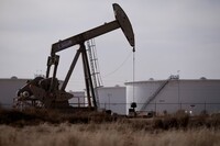 Ціна нафти Brent опустилася нижче 60 доларів за барель
