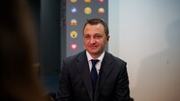 Омбудсмен розповів, де фіксують найбільше звернень щодо порушення мовного закону