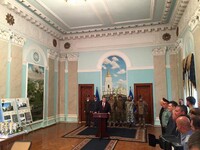 Нові звання і житло для військових: Порошенко анонсував зміни в армії
