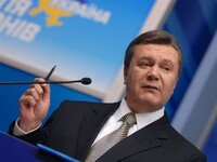 Янукович свідчитиме у своїй справі в режимі онлайн