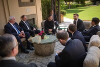 Президент розповів деталі розмови з Венсом і Рубіо у Римі