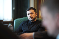 Зеленський запровадив нові санкції РНБО, у списку екснардепи Дмитрук і Онищенко