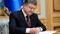 Порошенко підписав закон про місцеві вибори