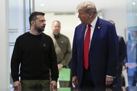 Зеленський обговорив із Трампом можливу заміну посла України у США – Bloomberg