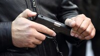 У Голосіївському районі Києва застрелили полковника СБУ – ЗМІ