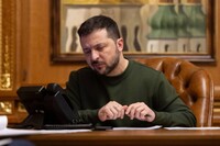 Зеленський запровадив санкції проти понад 90 російських компаній, які працюють на ВПК