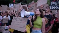 Понад половина українців підтримують протести проти закону про обмеження НАБУ і САП – опитування
