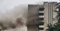 В одному з готелів Львова спалахнула масштабна пожежа, є постраждалі