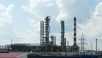 Один з російських НПЗ зупинив роботу через удари дронів, а інший вдвічі скоротив потужності – ЗМІ