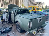 У Києві вибухнув автомобіль, пофарбований під військовий: є постраждалий