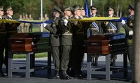 На Київщині відкрили Національне військове кладовище і провели перші поховання