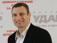 Кличко офіційно зрікся «УДАРу», очоливши «Блок Петра Порошенка»