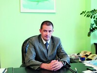 Депутати поцікавились у прем'єра, чому відсторонений голова Державіаслужби знову працює