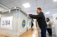 Закордонні дільниці для голосування на парламентських виборах Молдови масово мінують
