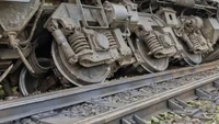 У Ленінградській області рф підірвали колію, з рейок зійшов поїзд із військовим вантажем – ЗМІ