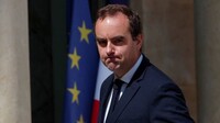 Макрон знову призначив прем'єр-міністром Франції Себастьяна Лекорню