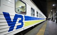 Кожен українець отримає 3 тисячі км безкоштовних поїздок поїздами Укрзалізниці – Зеленський