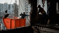 Масований удар рф по Києву: кількість постраждалих знову зросла