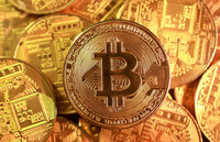 Bitcoin впав нижче 90 тисяч доларів вперше за сім місяців