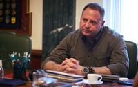 НАБУ і САП під час обшуків у Єрмака вилучили кілька телефонів і ноутбуки – УП